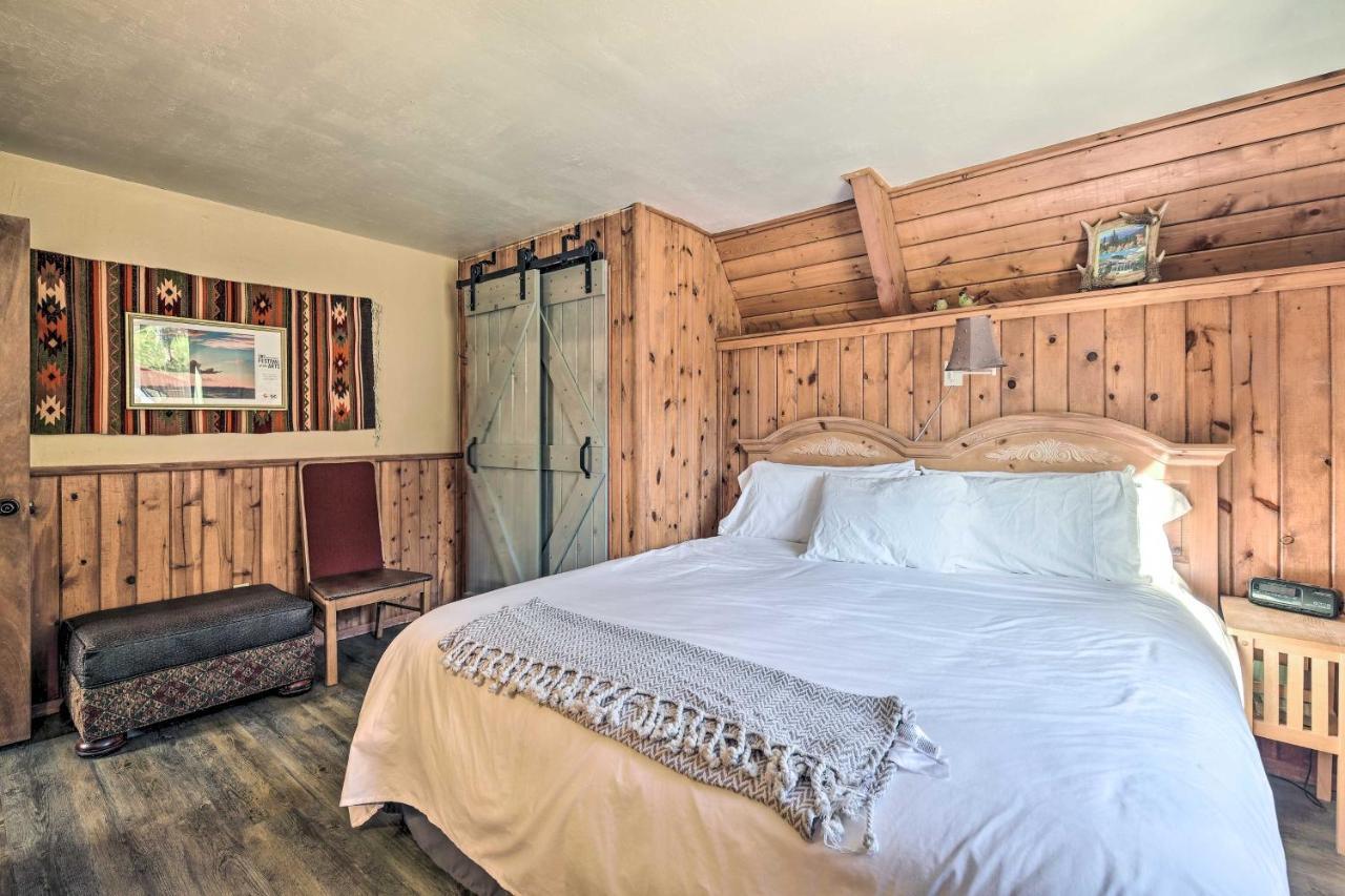 Ski-Inandski-Out Red River Cabin With Mtn Views! Extérieur photo