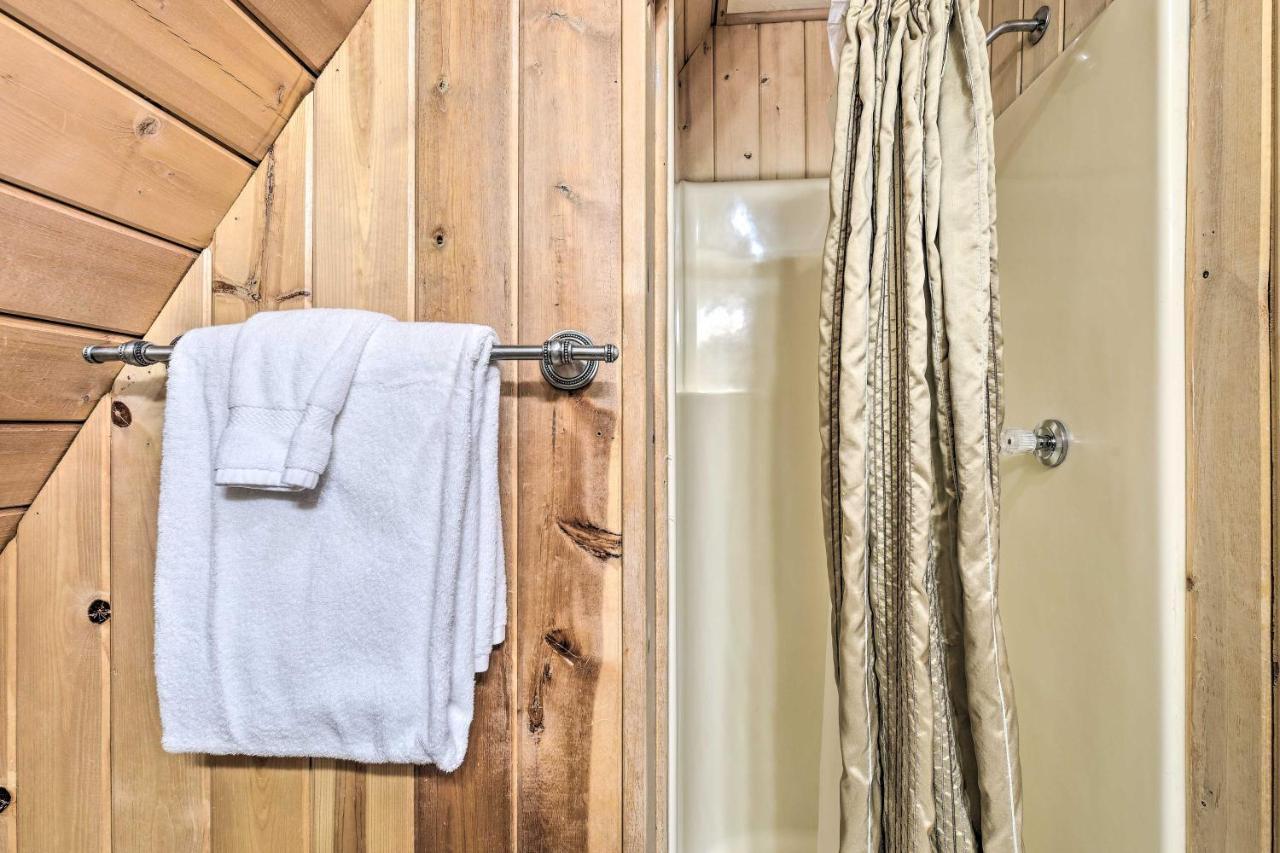 Ski-Inandski-Out Red River Cabin With Mtn Views! Extérieur photo