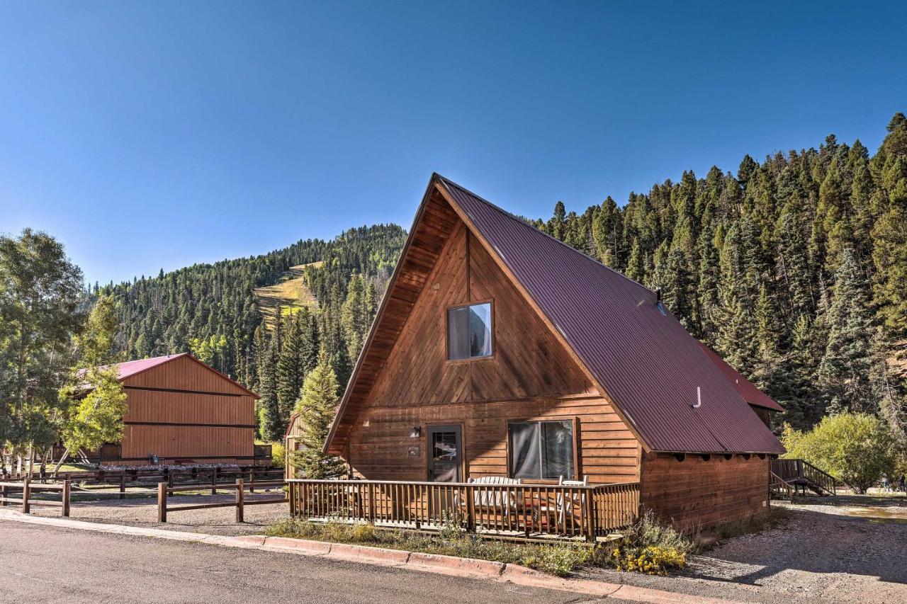 Ski-Inandski-Out Red River Cabin With Mtn Views! Extérieur photo